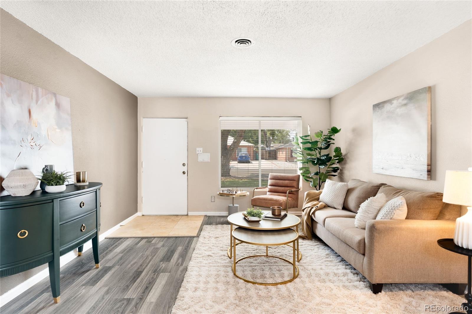 MLS Image #3 for 1176  tucson street,aurora, Colorado