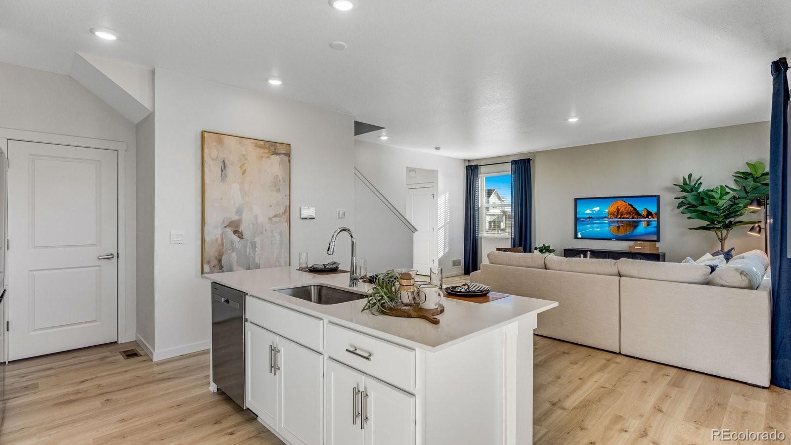 MLS Image #6 for 727  ayrshire road,johnstown, Colorado
