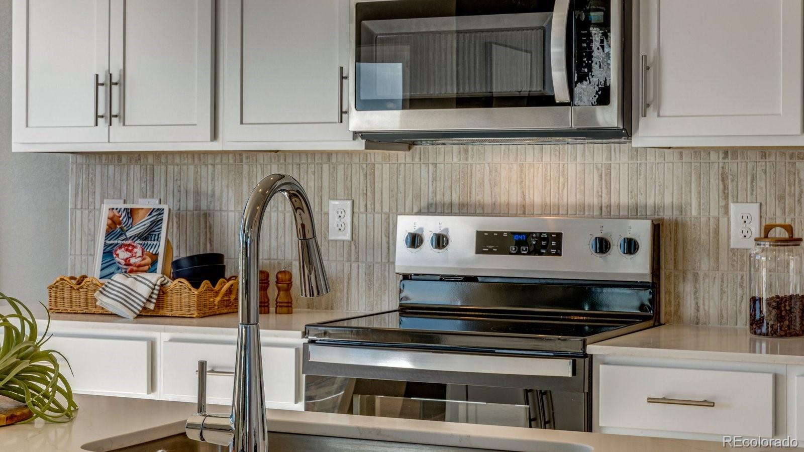 MLS Image #8 for 727  ayrshire road,johnstown, Colorado