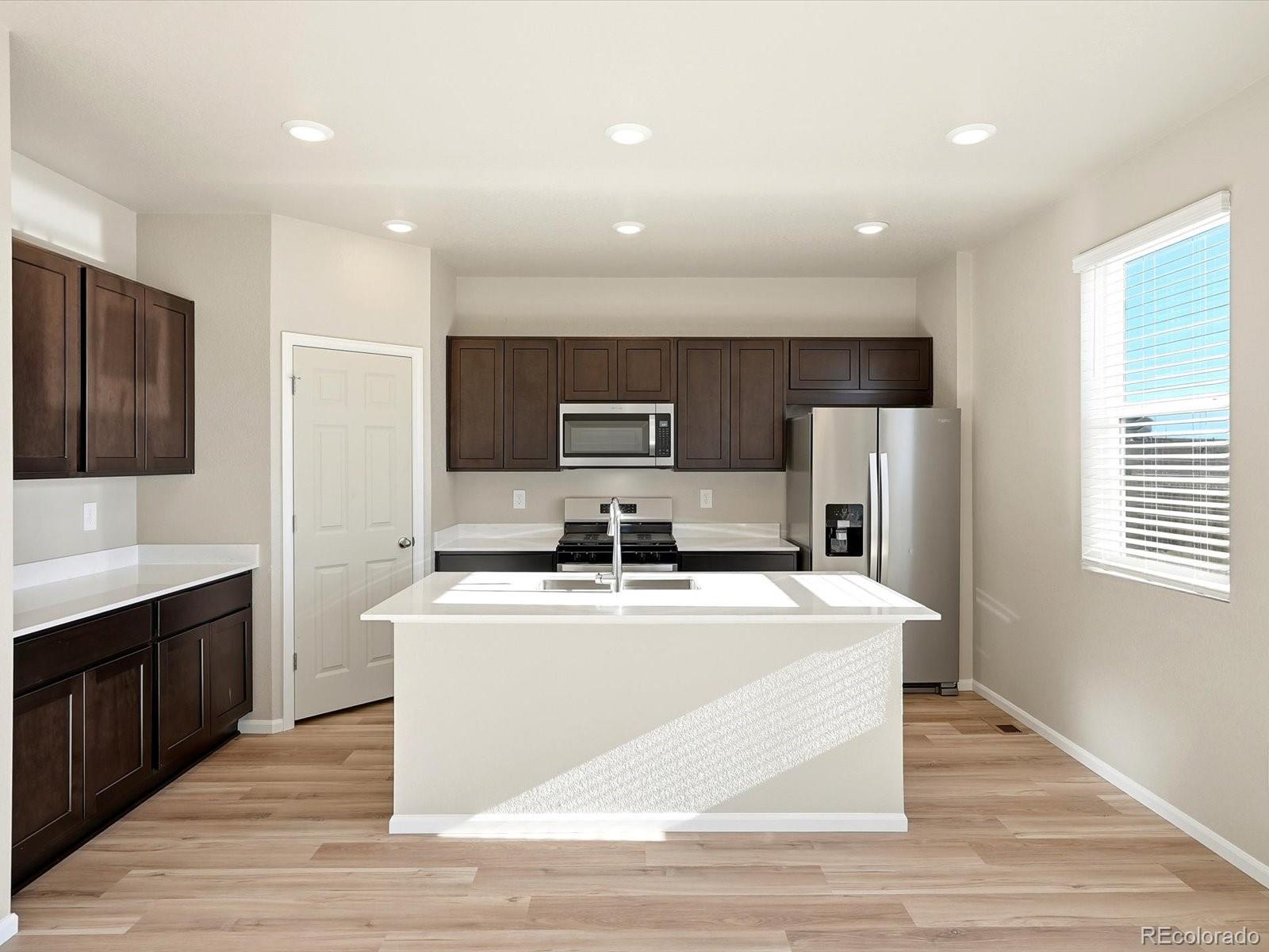 MLS Image #6 for 7348  27th street lane,greeley, Colorado