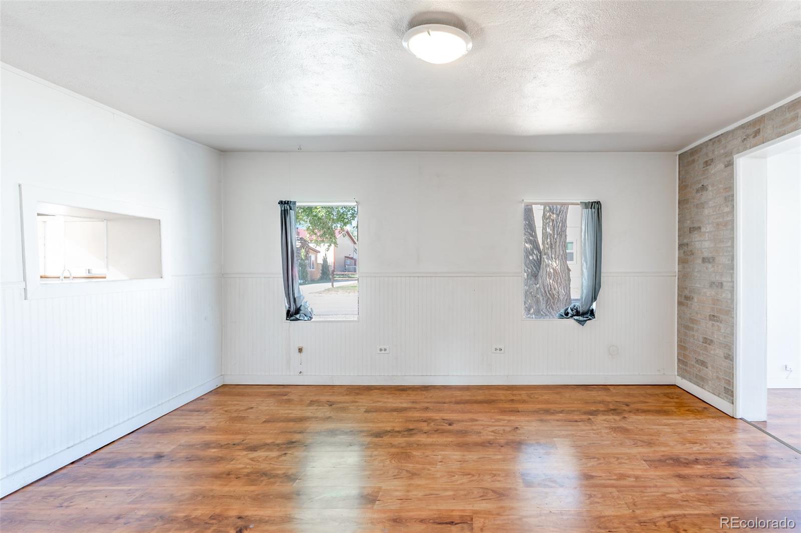 MLS Image #12 for 947  j street,salida, Colorado
