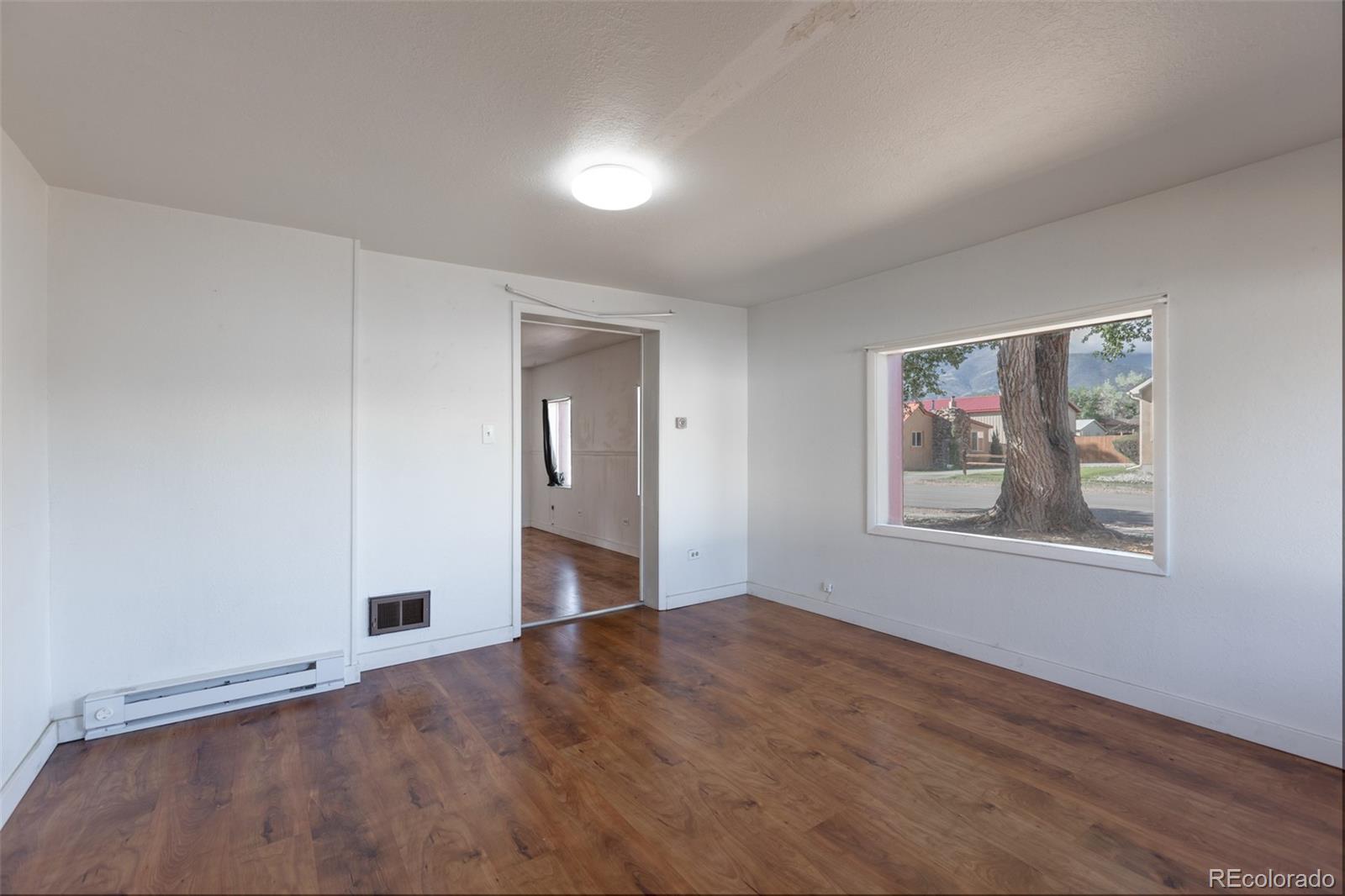 MLS Image #15 for 947  j street,salida, Colorado