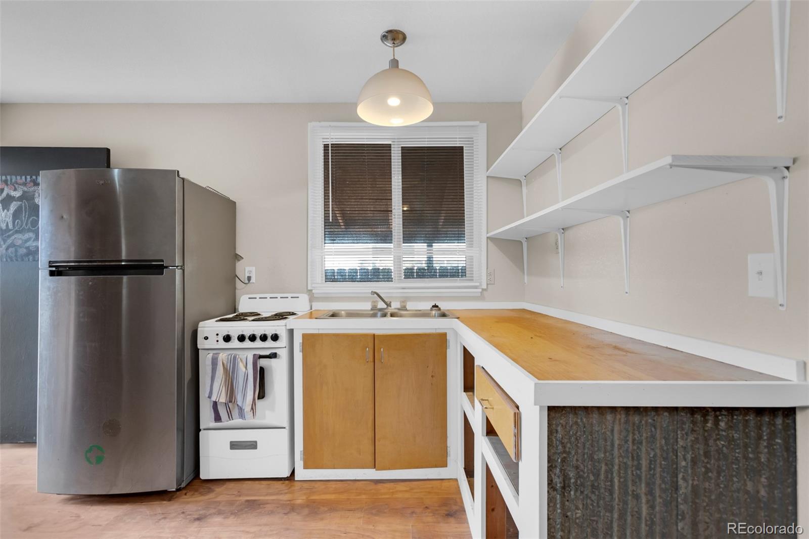 MLS Image #24 for 947  j street,salida, Colorado