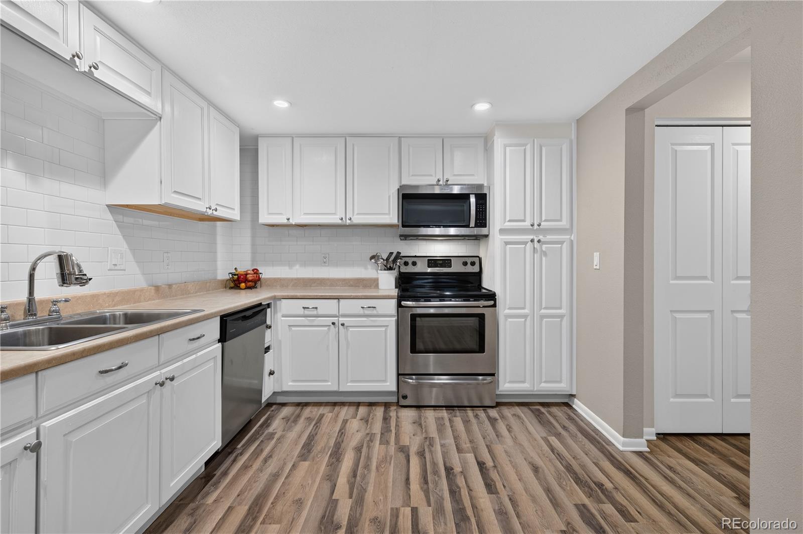 MLS Image #10 for 13923 e oxford place ,aurora, Colorado