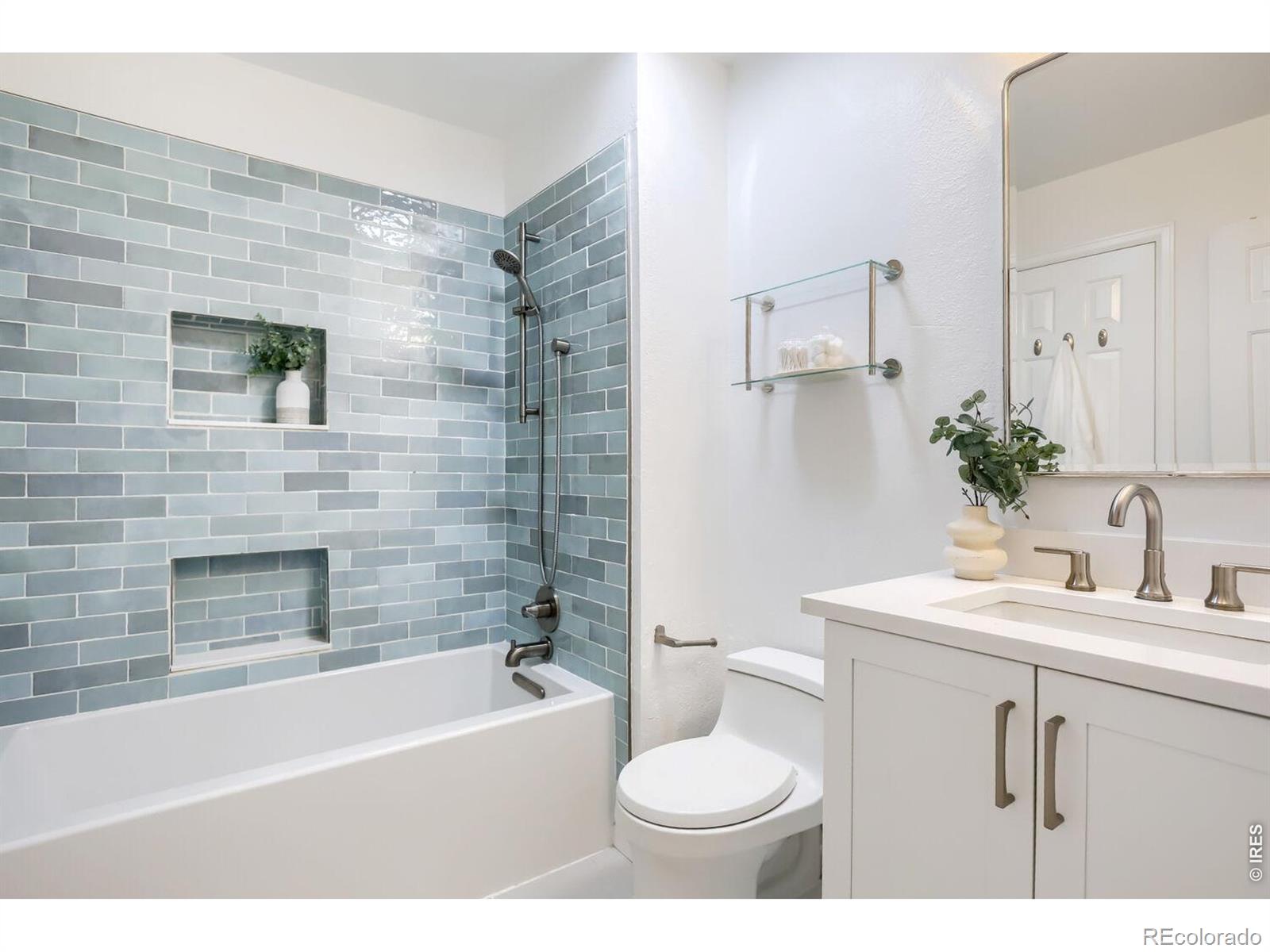 MLS Image #16 for 2100  bowen street,longmont, Colorado