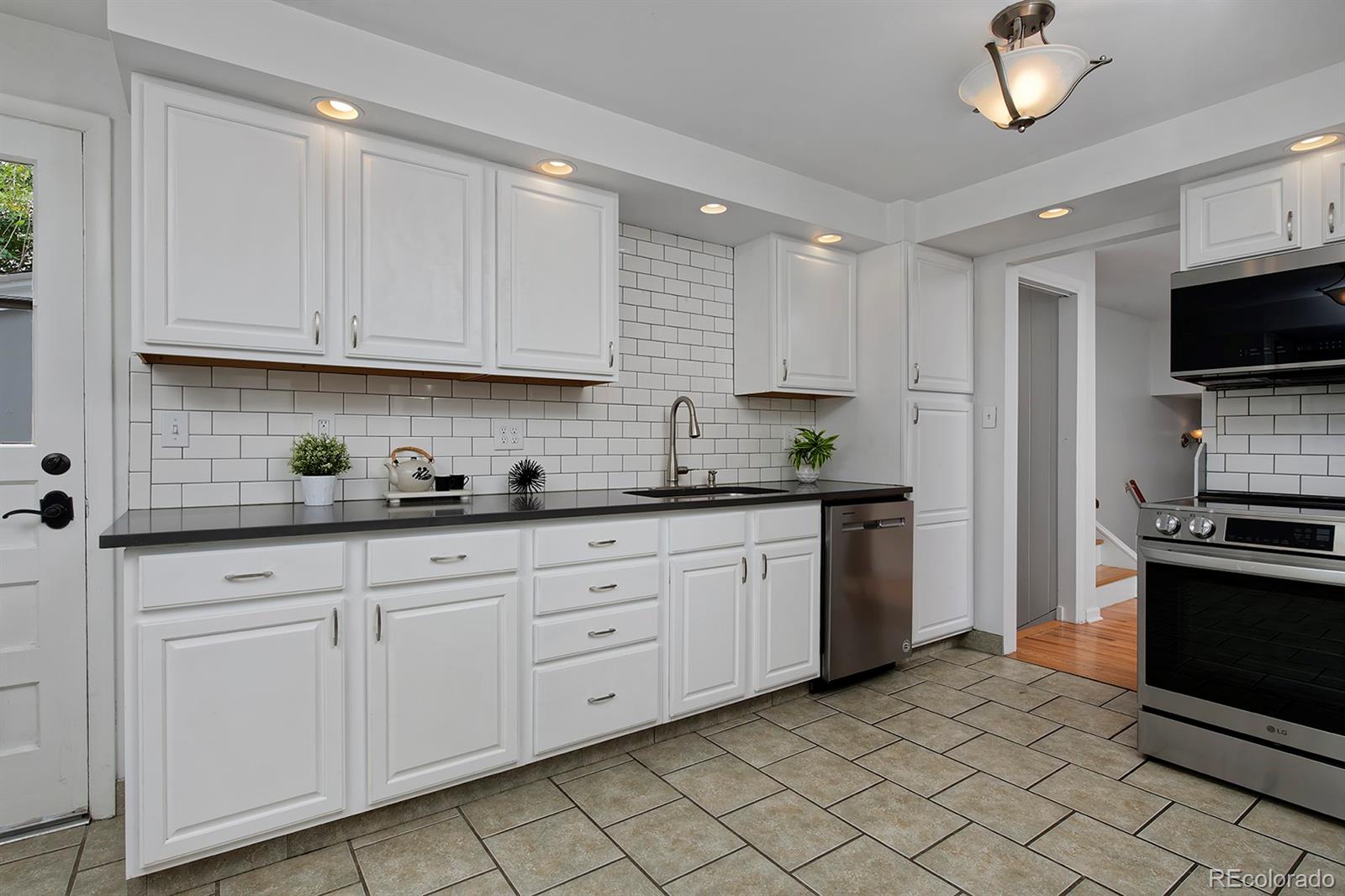 MLS Image #10 for 6024  youngfield street,arvada, Colorado