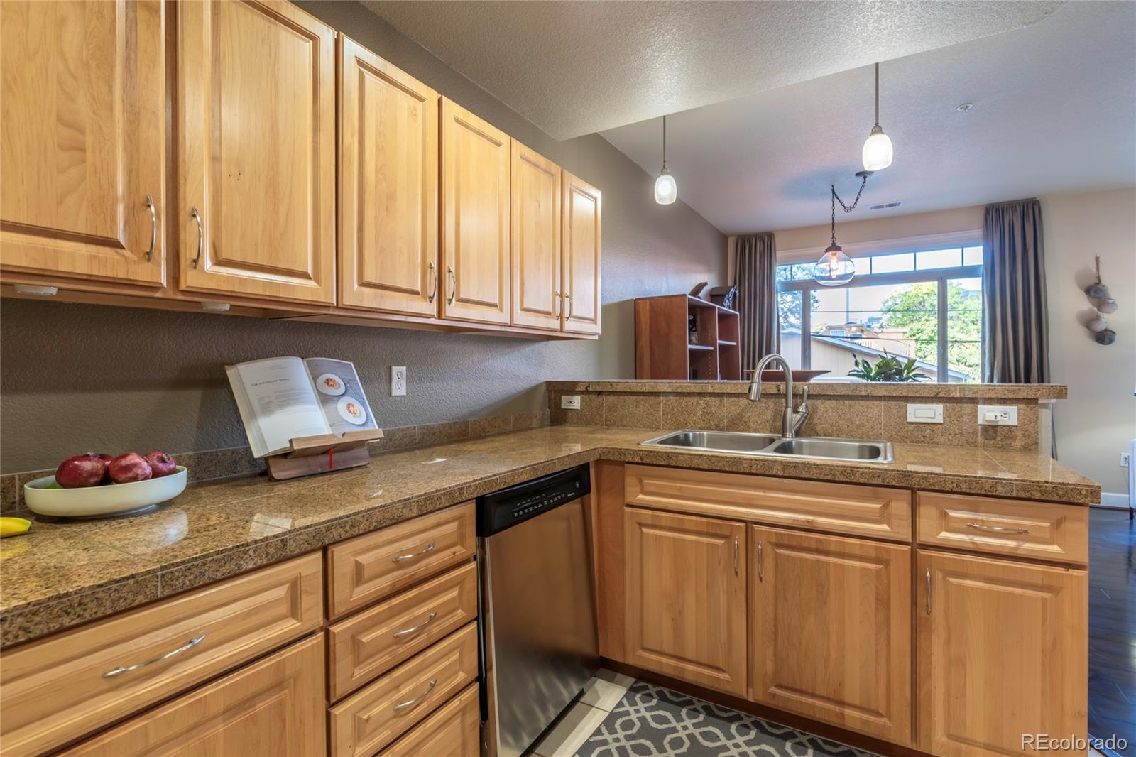 MLS Image #10 for 1735 n ogden street,denver, Colorado