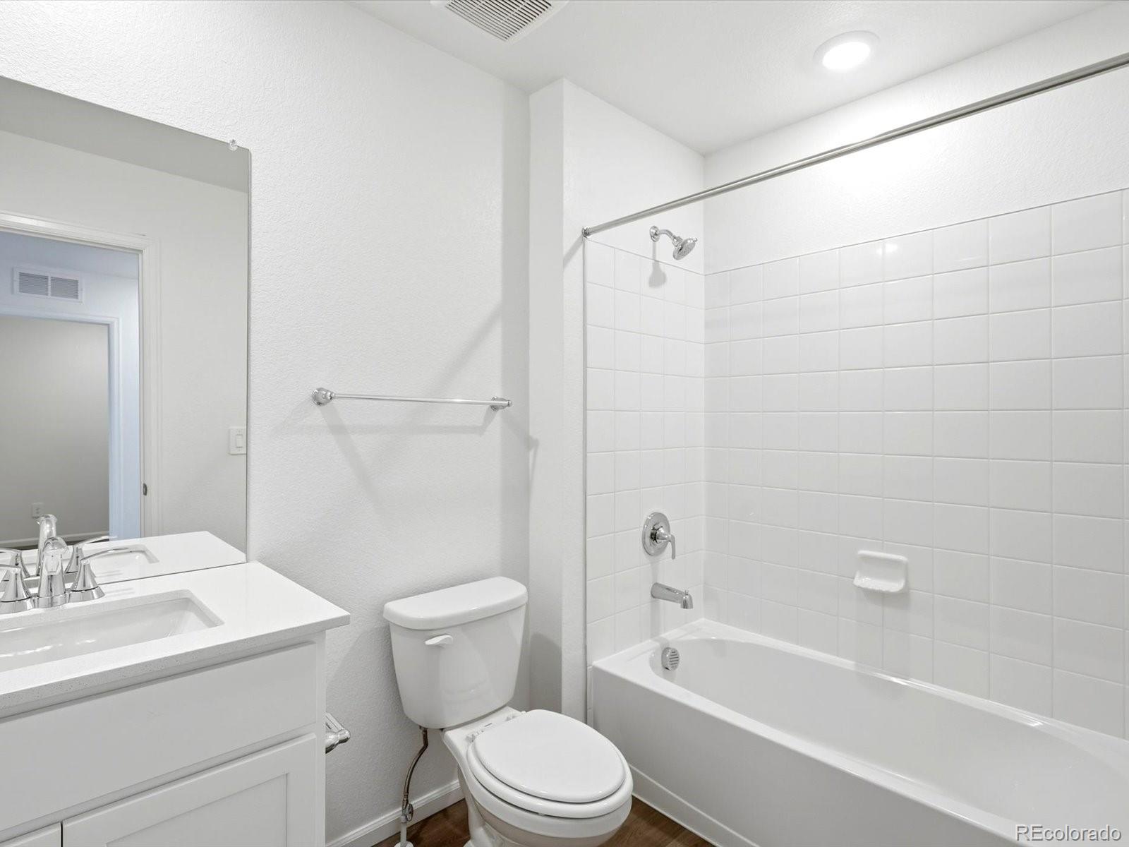 MLS Image #11 for 21247 e 65th avenue,aurora, Colorado