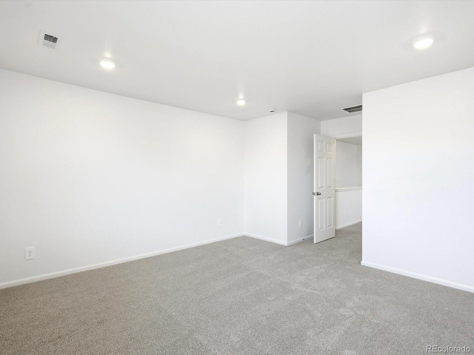 MLS Image #14 for 21247 e 65th avenue,aurora, Colorado
