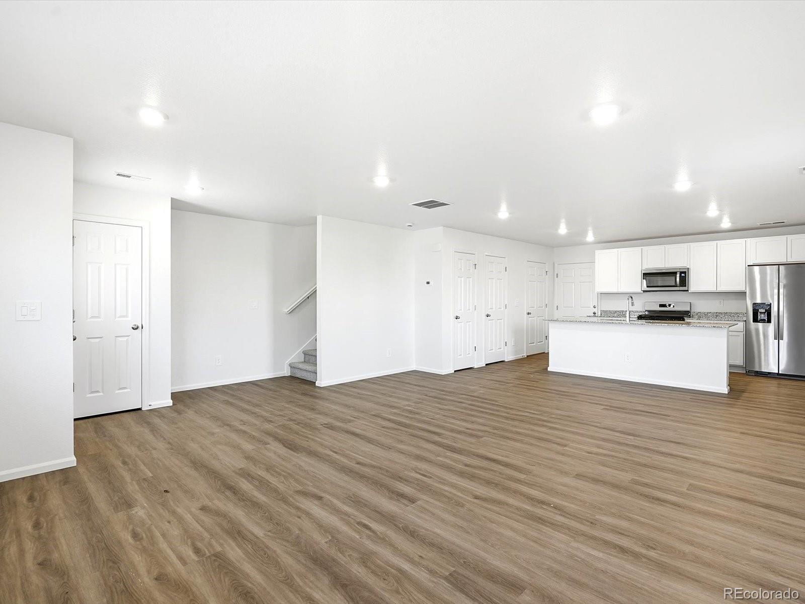 MLS Image #2 for 21247 e 65th avenue,aurora, Colorado