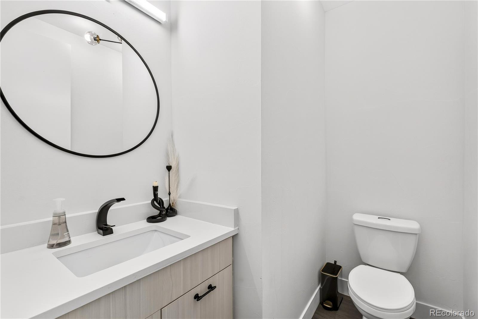 MLS Image #33 for 2210 s sherman street,denver, Colorado