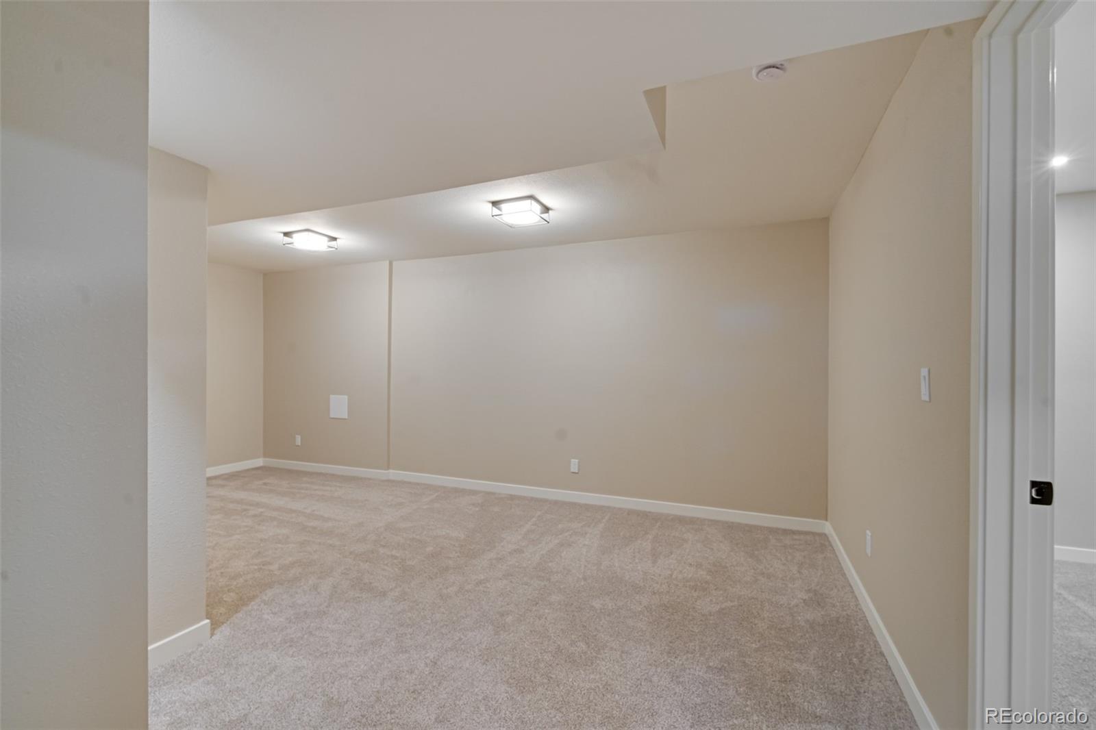 MLS Image #17 for 6930  alan drive,denver, Colorado
