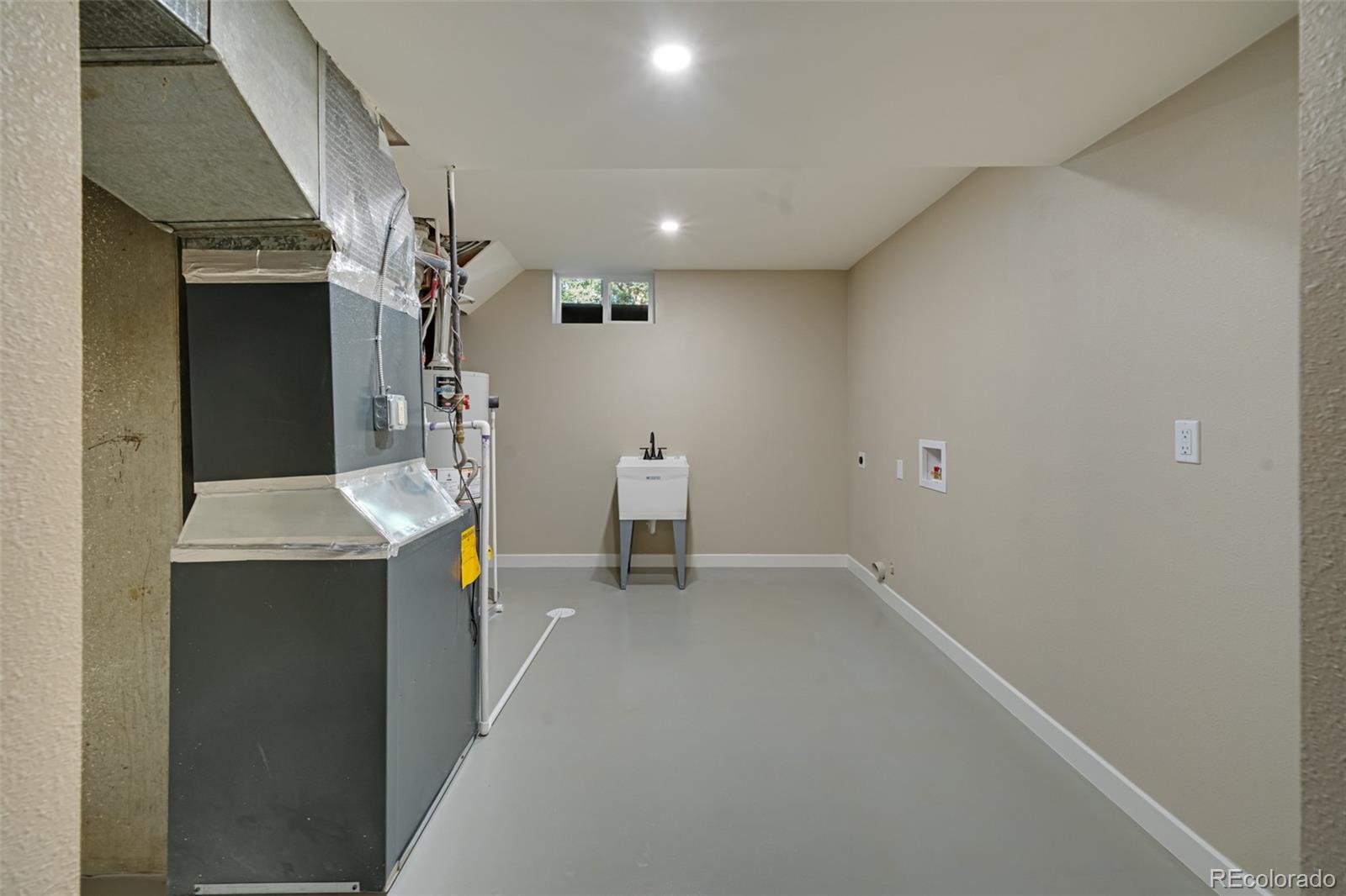MLS Image #18 for 6930  alan drive,denver, Colorado