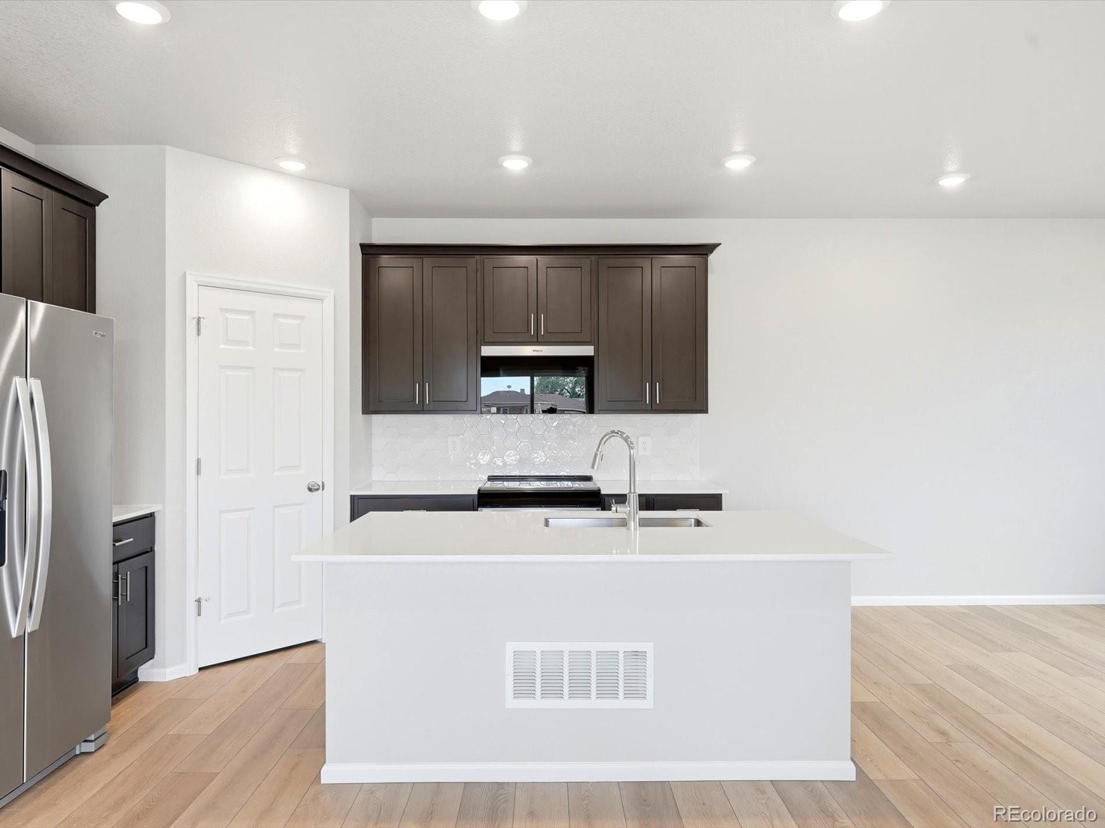 MLS Image #10 for 2197 e 164th avenue,thornton, Colorado