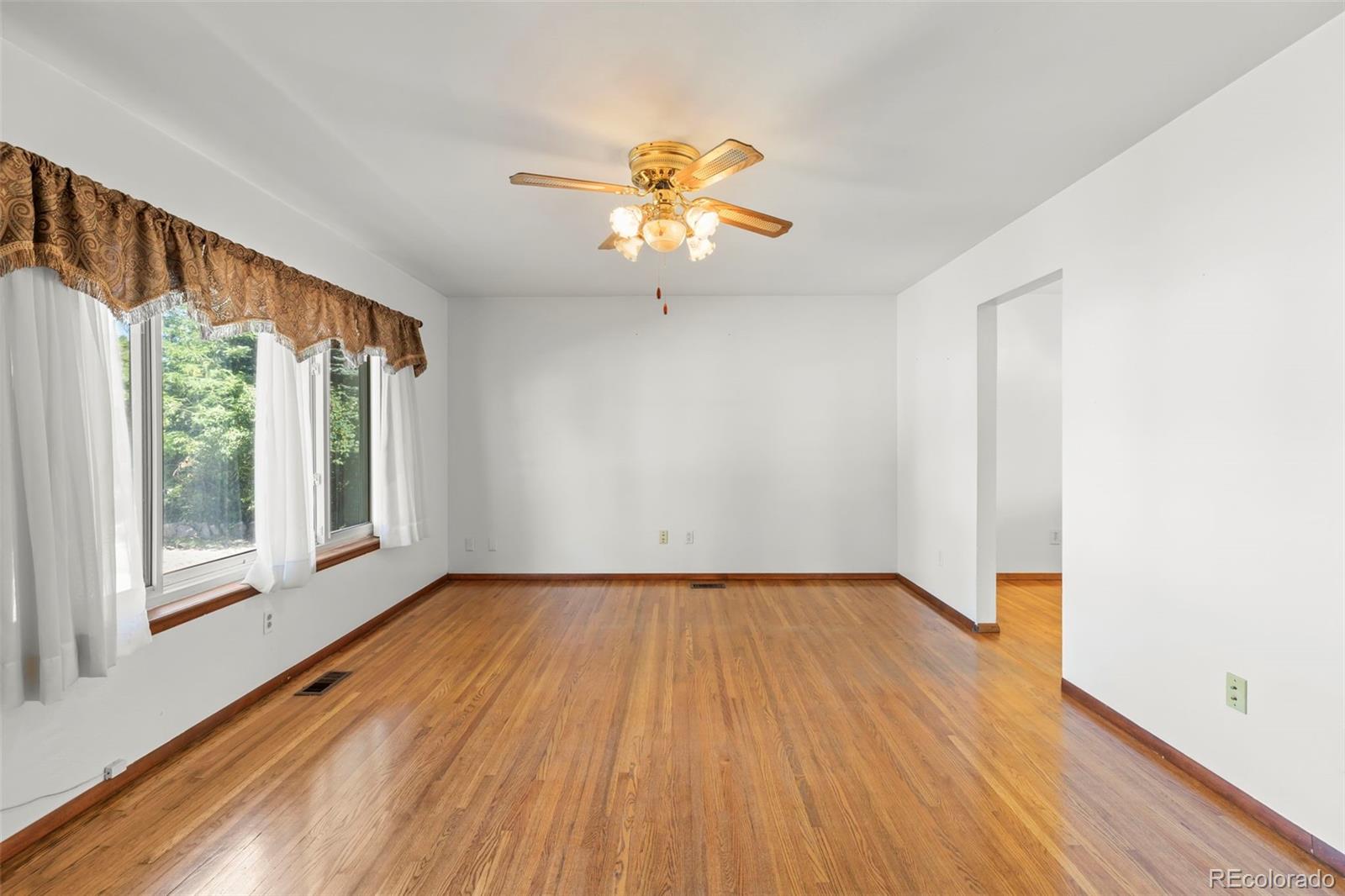 MLS Image #4 for 117  ely street,colorado springs, Colorado