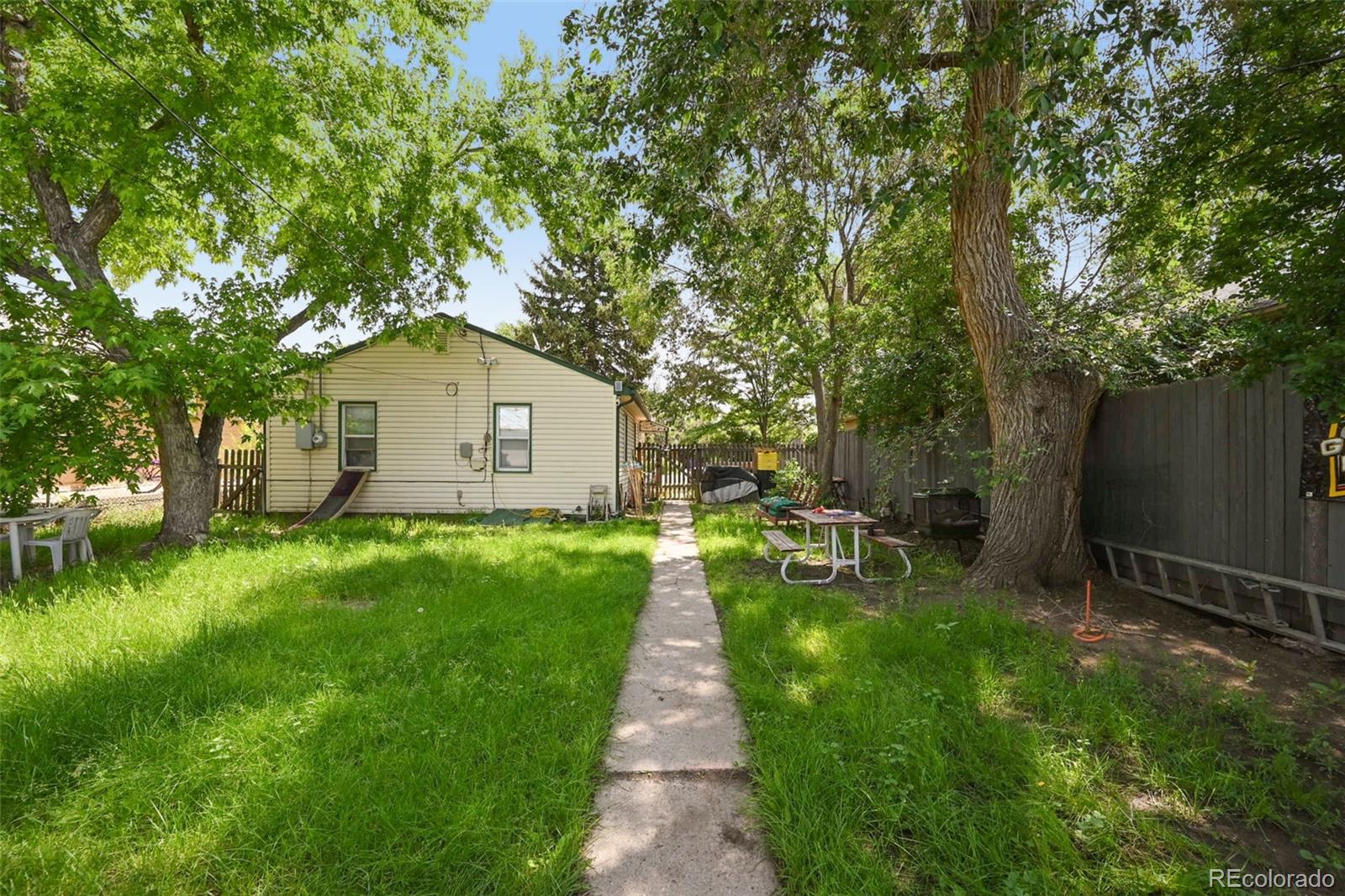 MLS Image #11 for 735 s krameria street,denver, Colorado