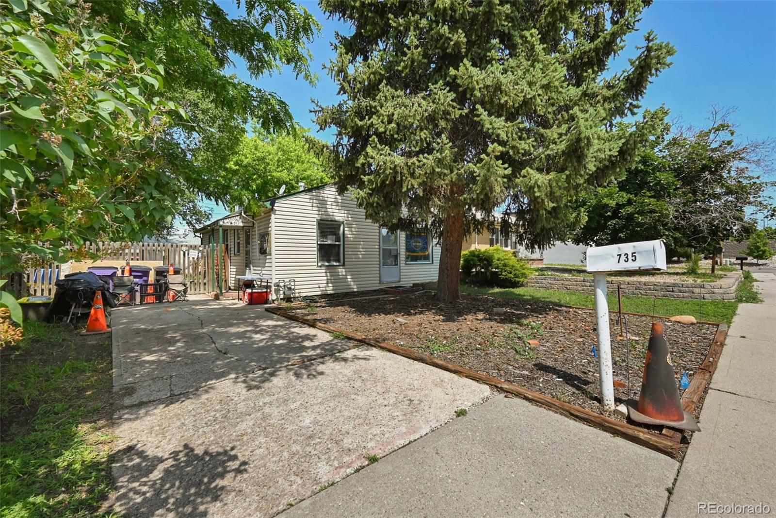 MLS Image #2 for 735 s krameria street,denver, Colorado