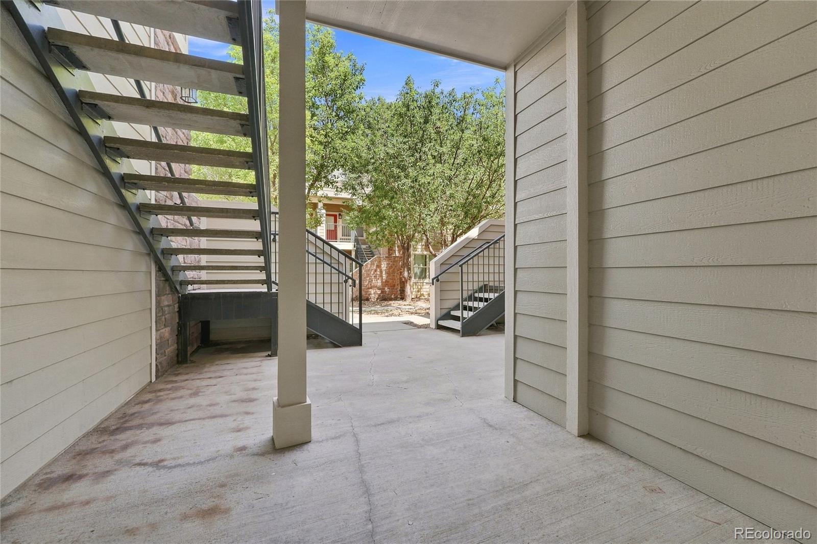 MLS Image #13 for 5800  tower road 2304,denver, Colorado
