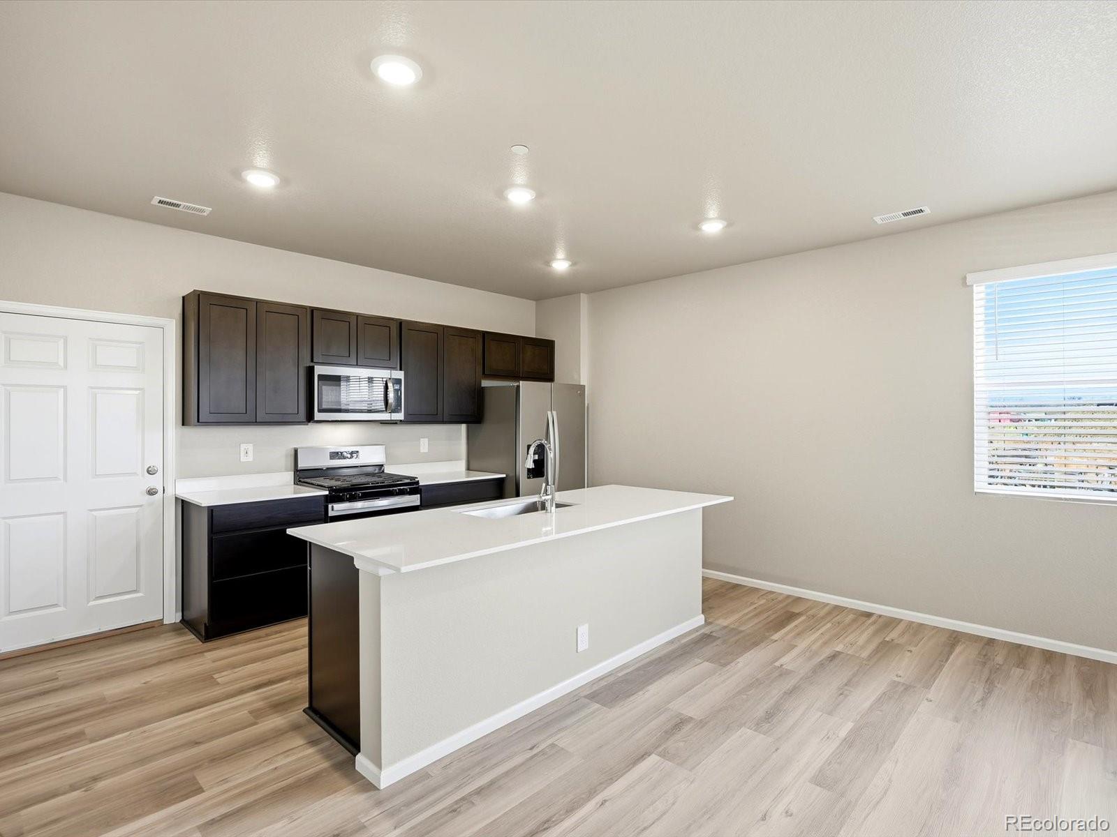 MLS Image #5 for 1596  riverplace drive,windsor, Colorado