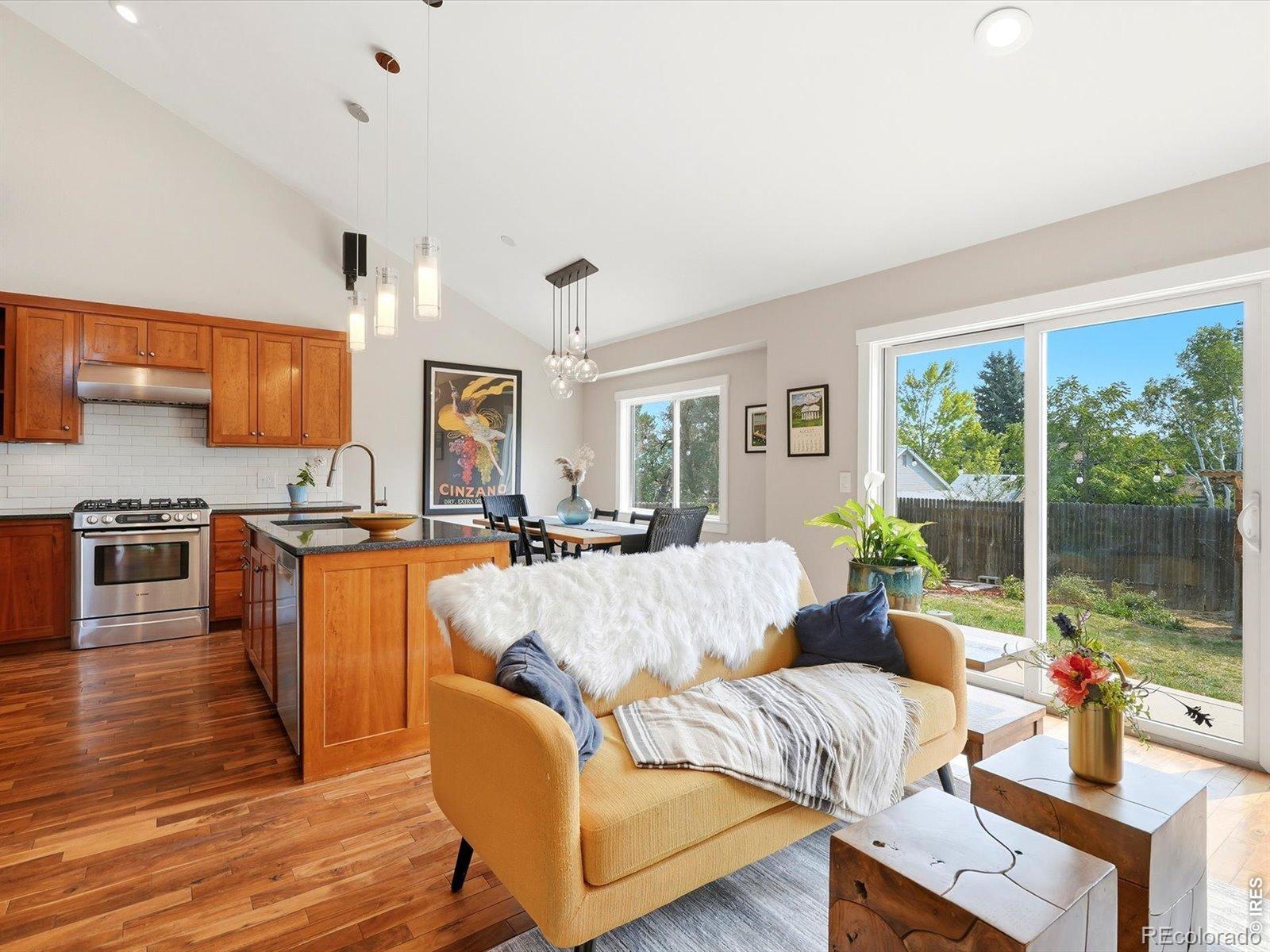MLS Image #5 for 971  vetch circle,lafayette, Colorado