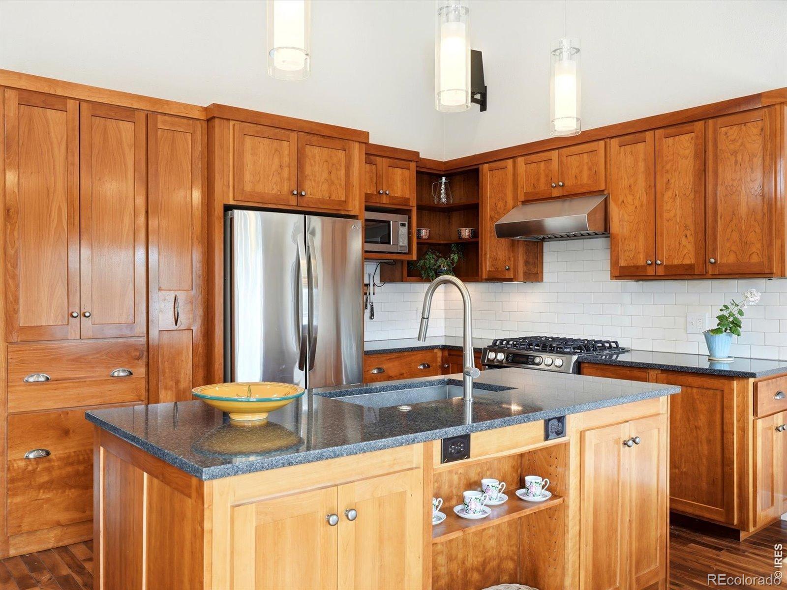 MLS Image #7 for 971  vetch circle,lafayette, Colorado