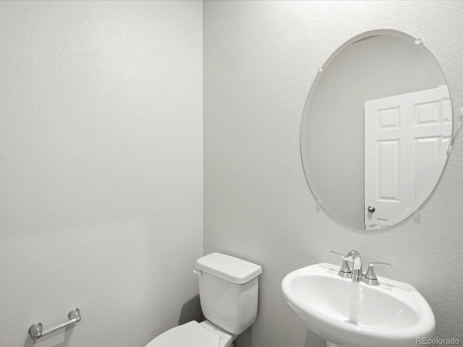MLS Image #3 for 1660  yampa river drive,windsor, Colorado