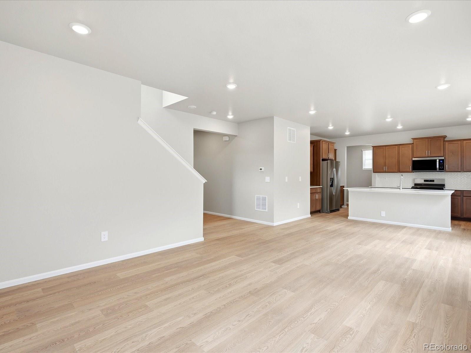 MLS Image #6 for 1660  yampa river drive,windsor, Colorado