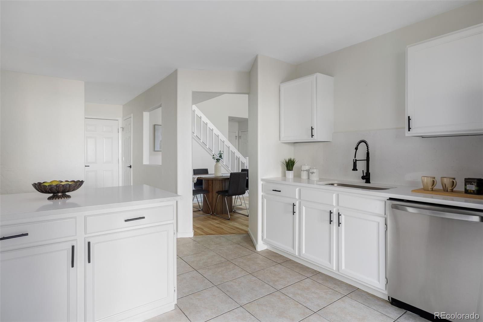 MLS Image #12 for 1562 s spruce street,denver, Colorado
