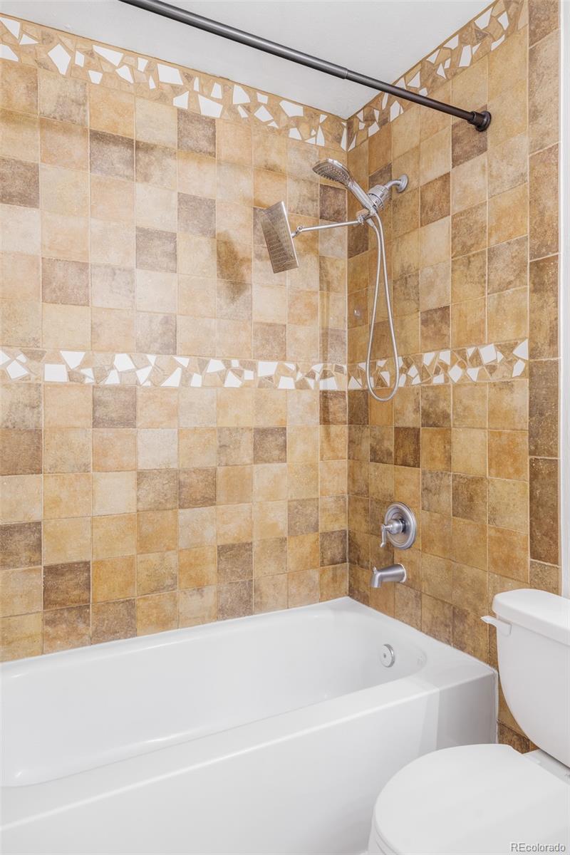 MLS Image #21 for 1562 s spruce street,denver, Colorado