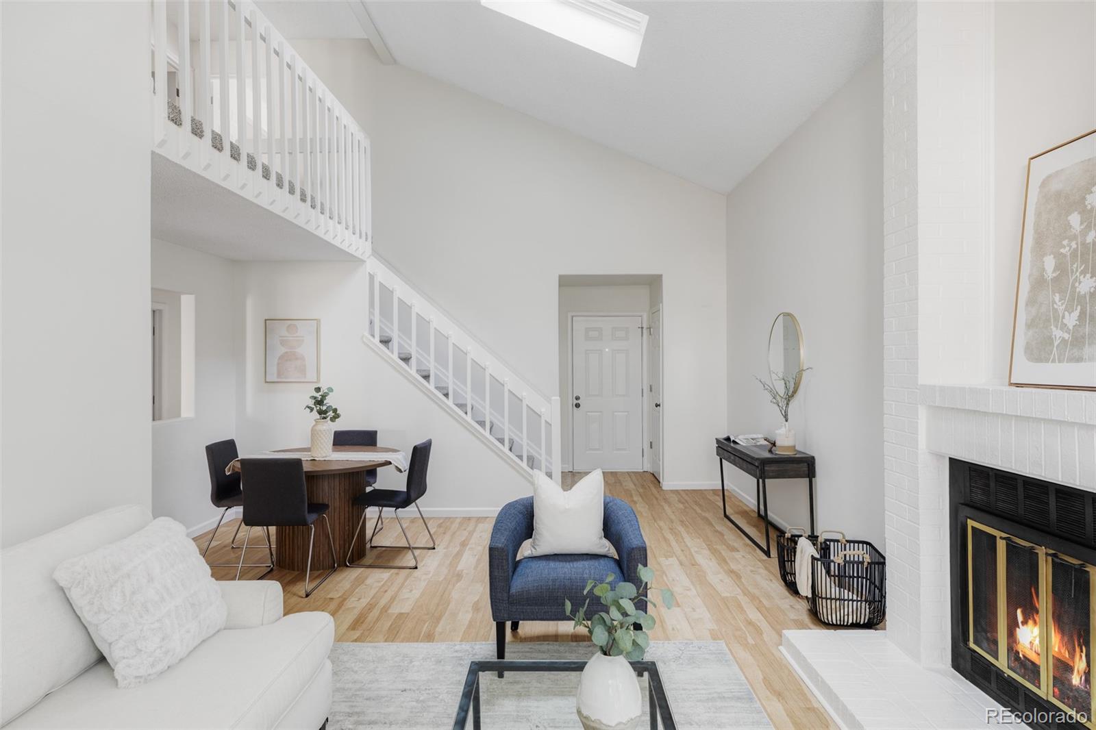 MLS Image #4 for 1562 s spruce street,denver, Colorado