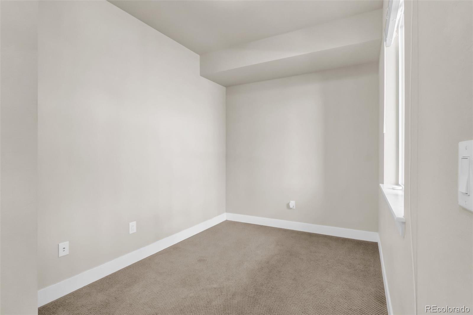 MLS Image #3 for 6741 s tempe court,aurora, Colorado