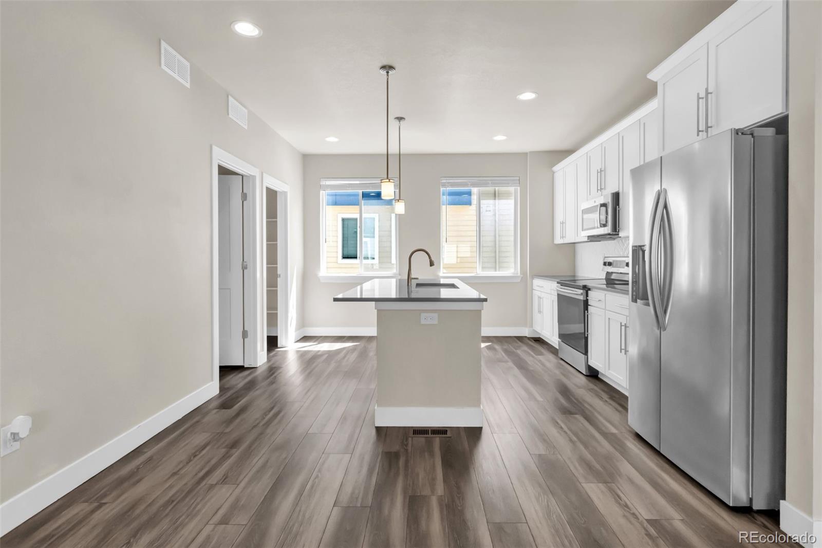 MLS Image #8 for 6741 s tempe court,aurora, Colorado