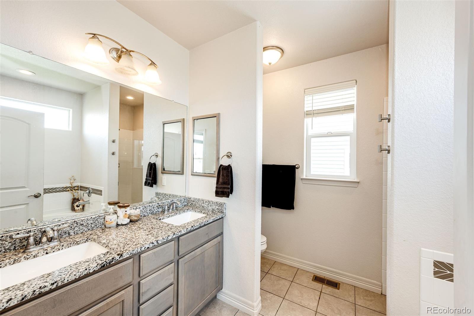 MLS Image #13 for 56428 e 22nd place,strasburg, Colorado