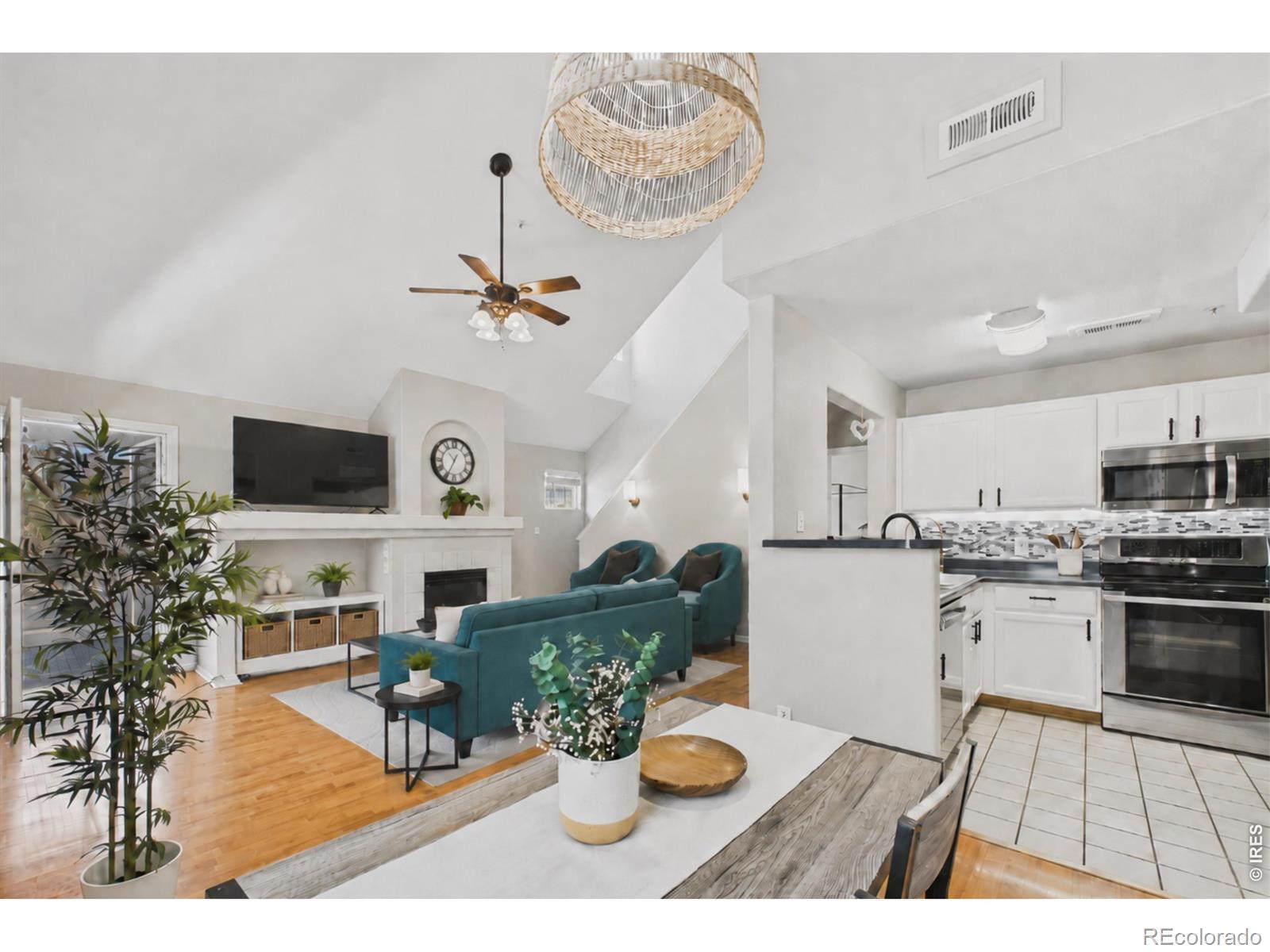 MLS Image #4 for 14296 e whitaker place,aurora, Colorado