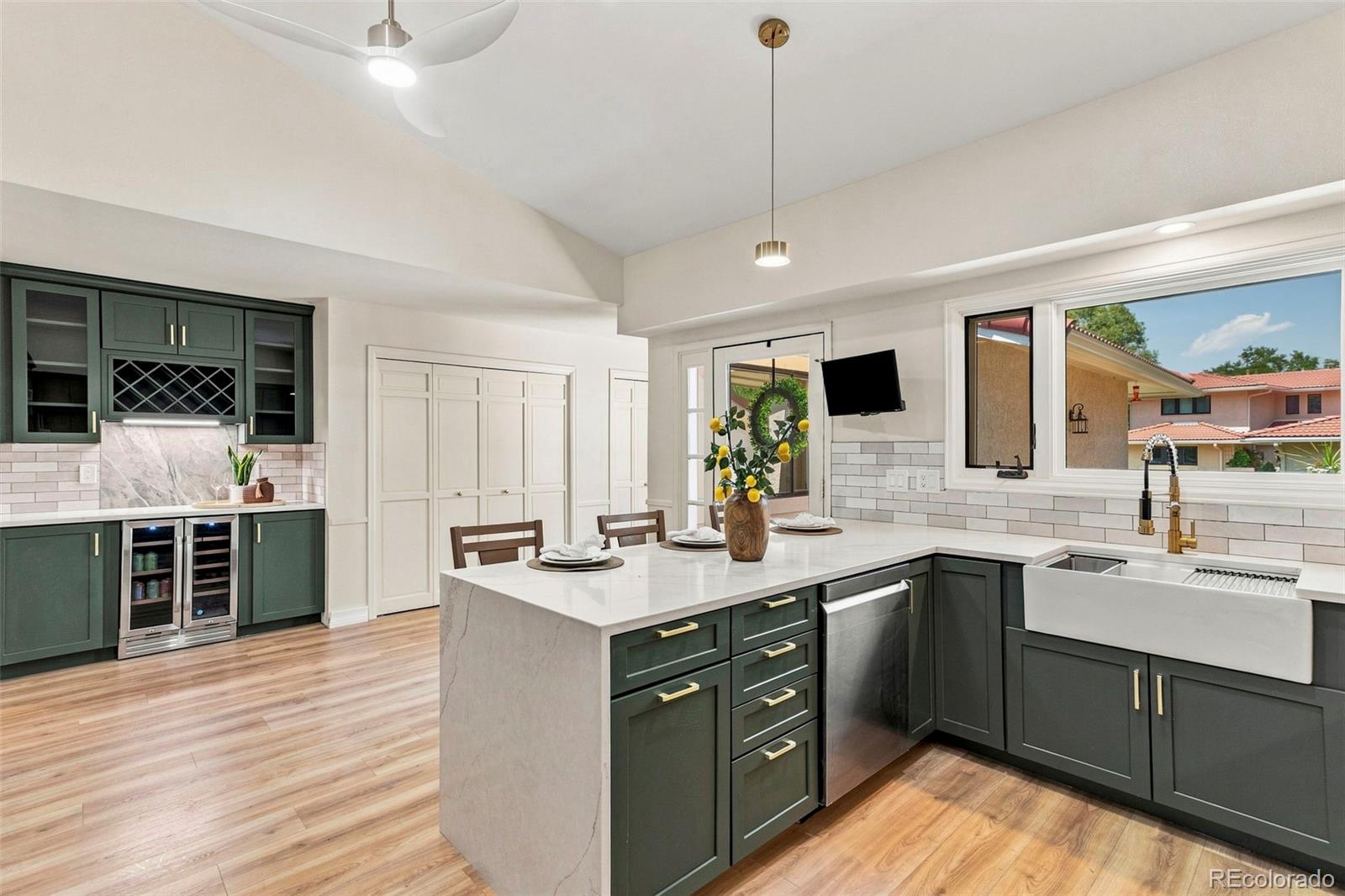 MLS Image #22 for 737  count pourtales drive,colorado springs, Colorado