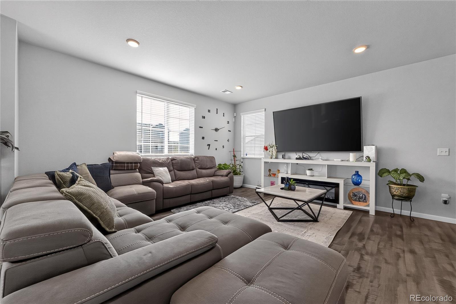 MLS Image #11 for 6220  sherwood avenue,frederick, Colorado