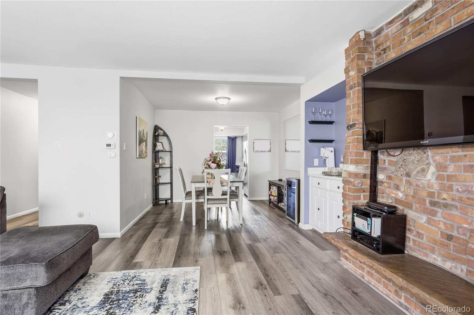 MLS Image #11 for 3536 s ivanhoe street,denver, Colorado