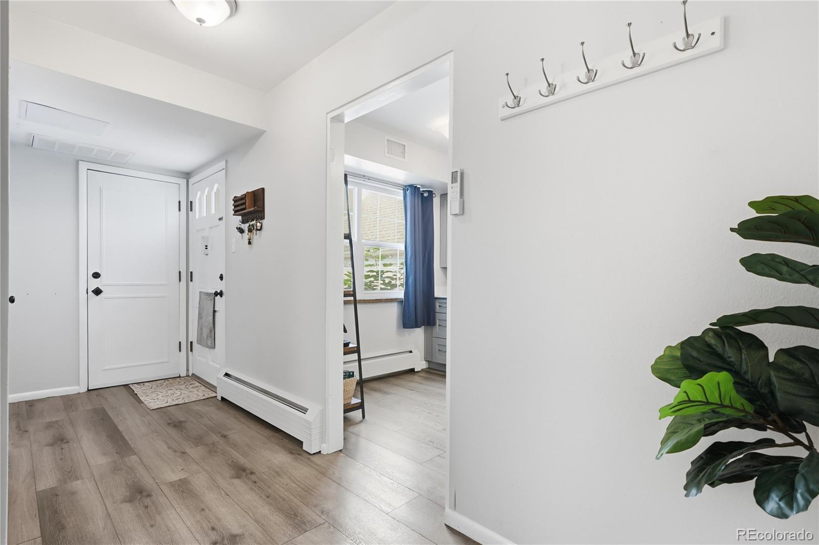 MLS Image #2 for 3536 s ivanhoe street,denver, Colorado