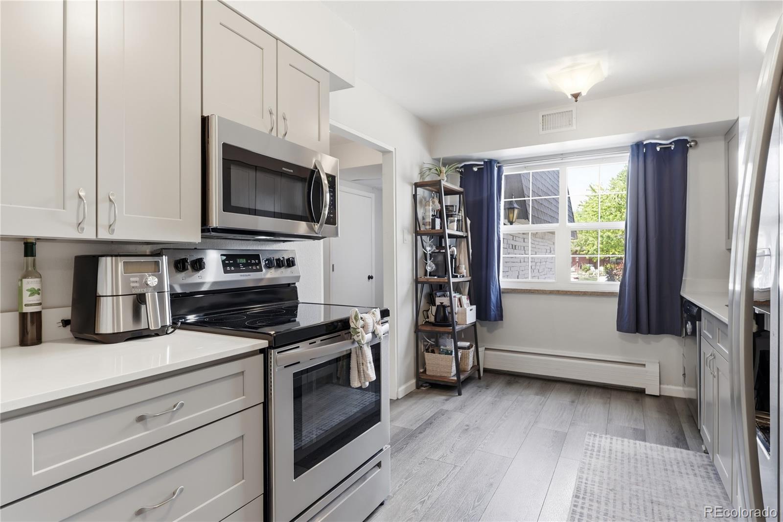 MLS Image #6 for 3536 s ivanhoe street,denver, Colorado