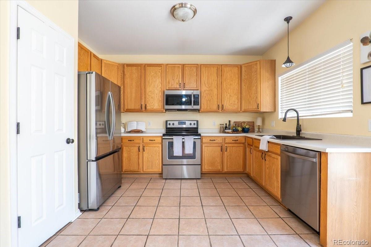 MLS Image #2 for 9342  pony gulch way,colorado springs, Colorado