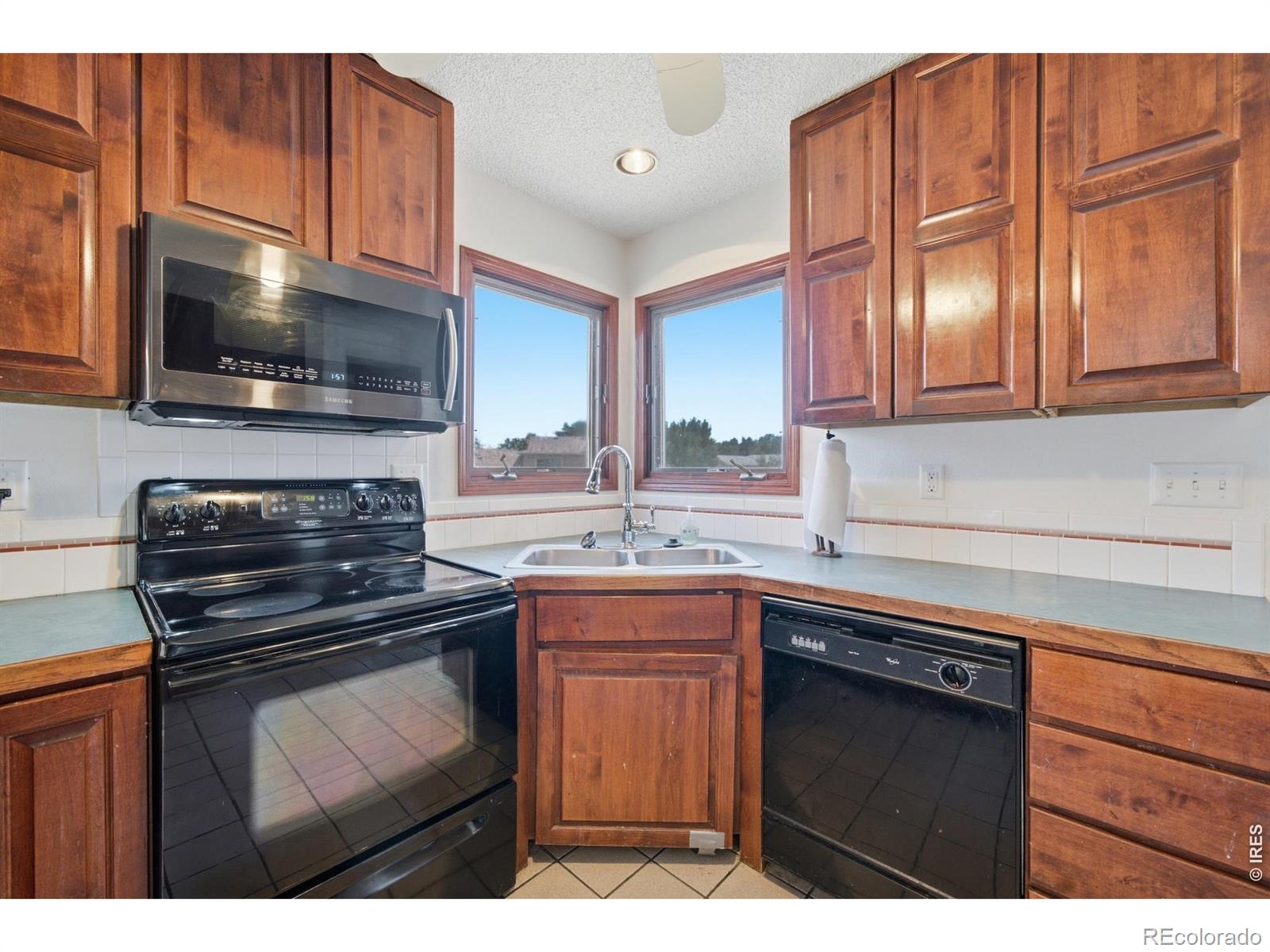 MLS Image #11 for 3772  larkspur drive,loveland, Colorado