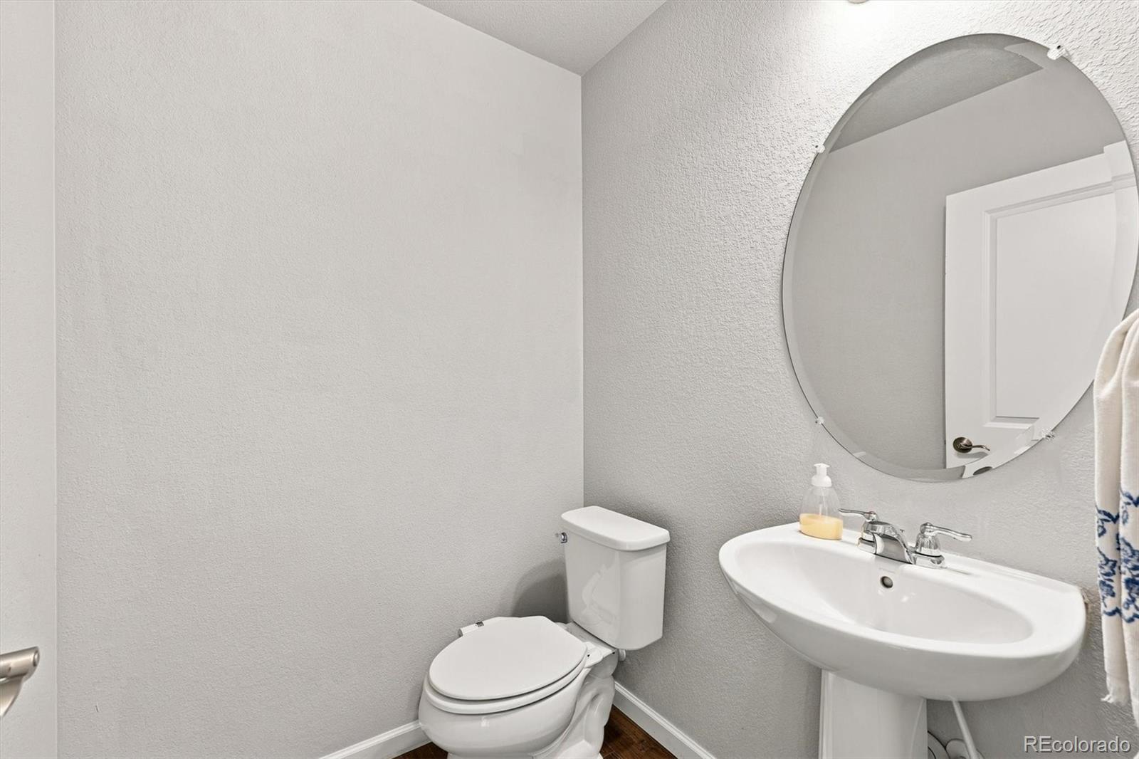 MLS Image #14 for 15446 w 64th loop,arvada, Colorado