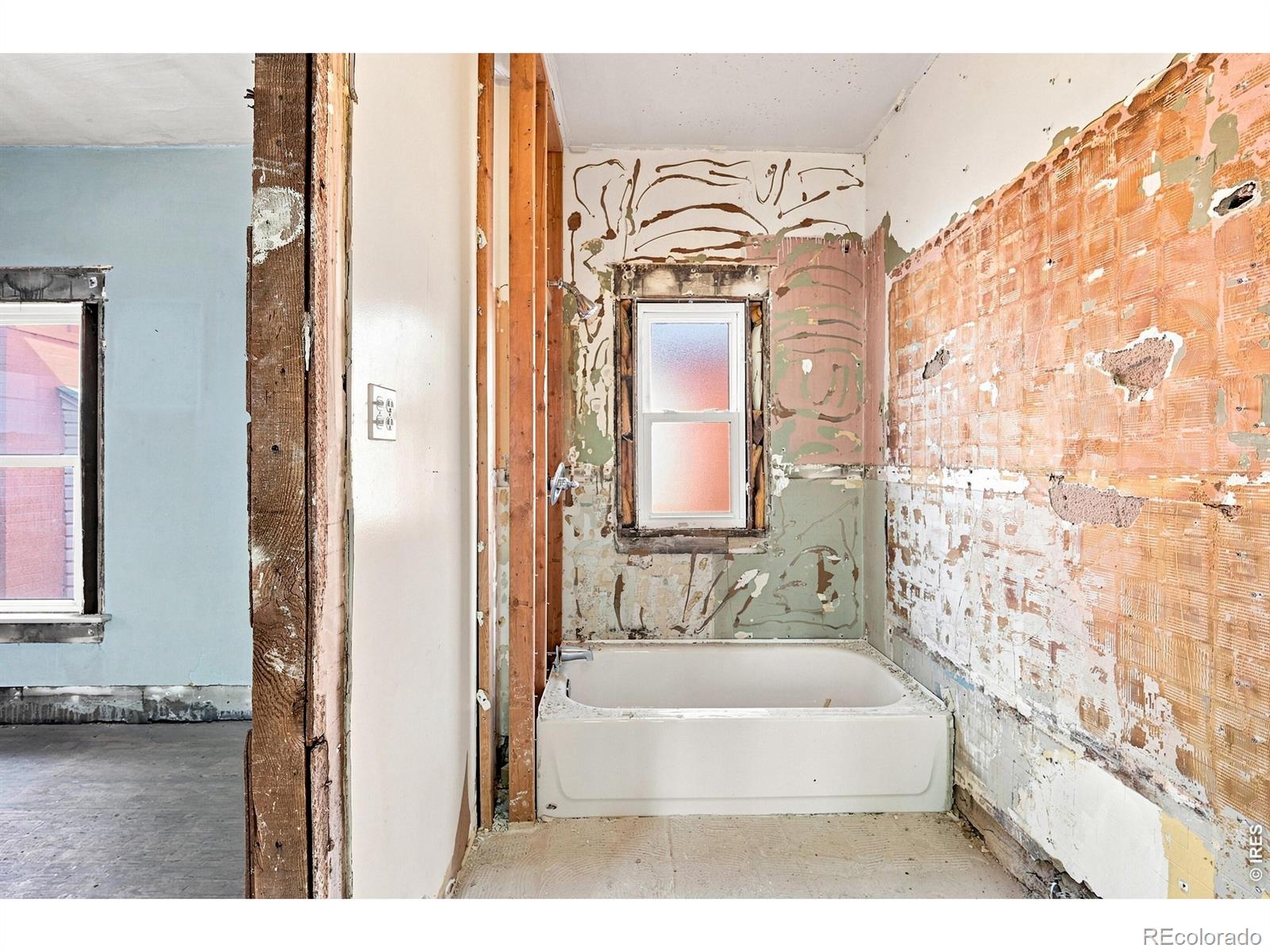 MLS Image #11 for 2421 w 38th avenue,denver, Colorado