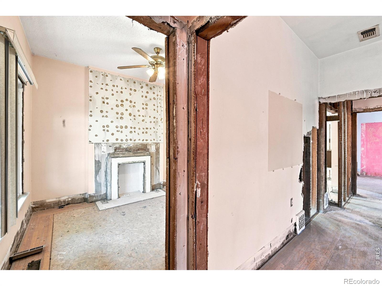 MLS Image #4 for 2421 w 38th avenue,denver, Colorado