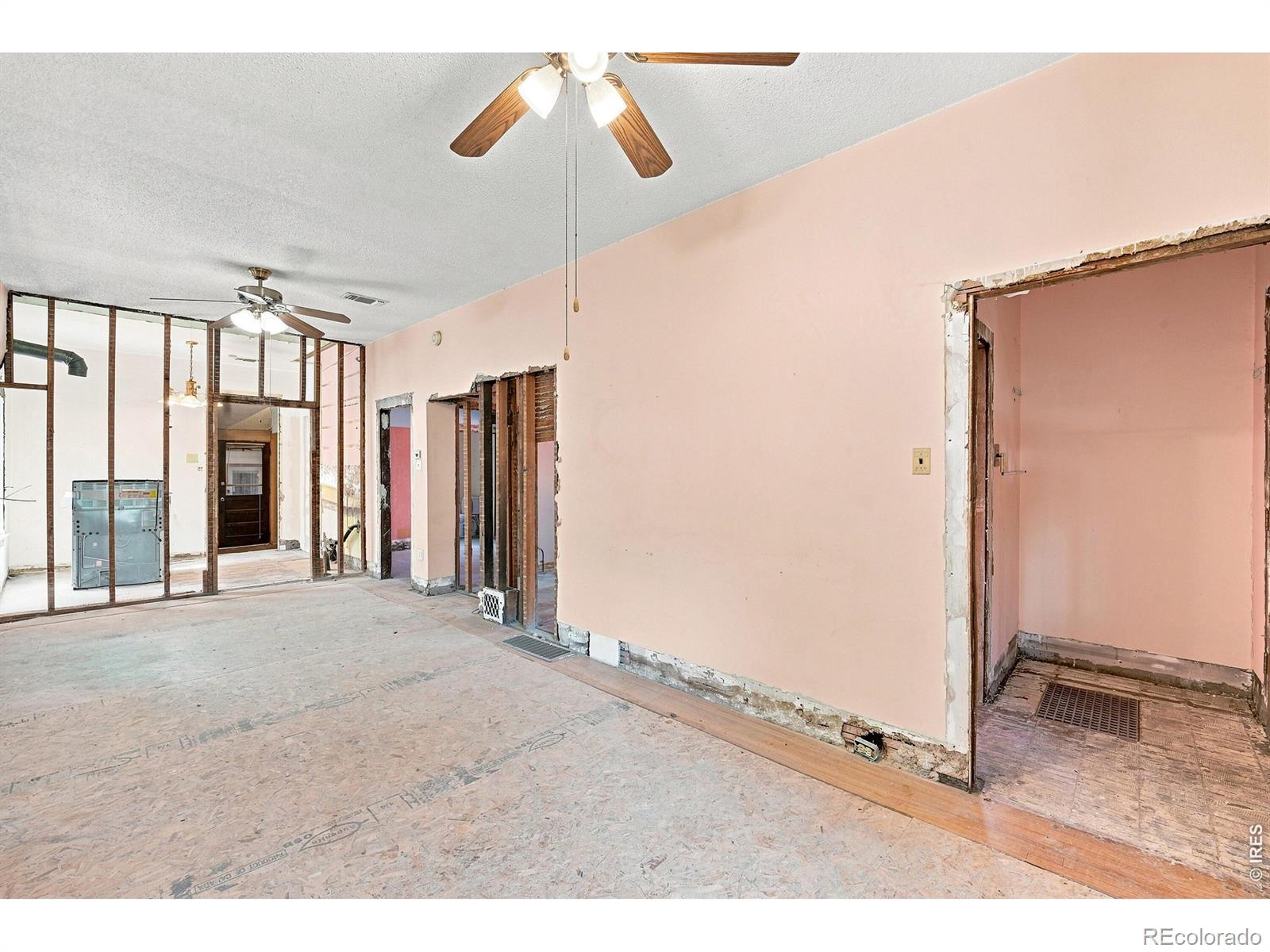 MLS Image #7 for 2421 w 38th avenue,denver, Colorado