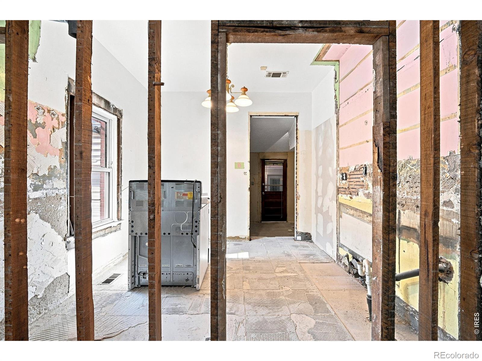 MLS Image #8 for 2421 w 38th avenue,denver, Colorado
