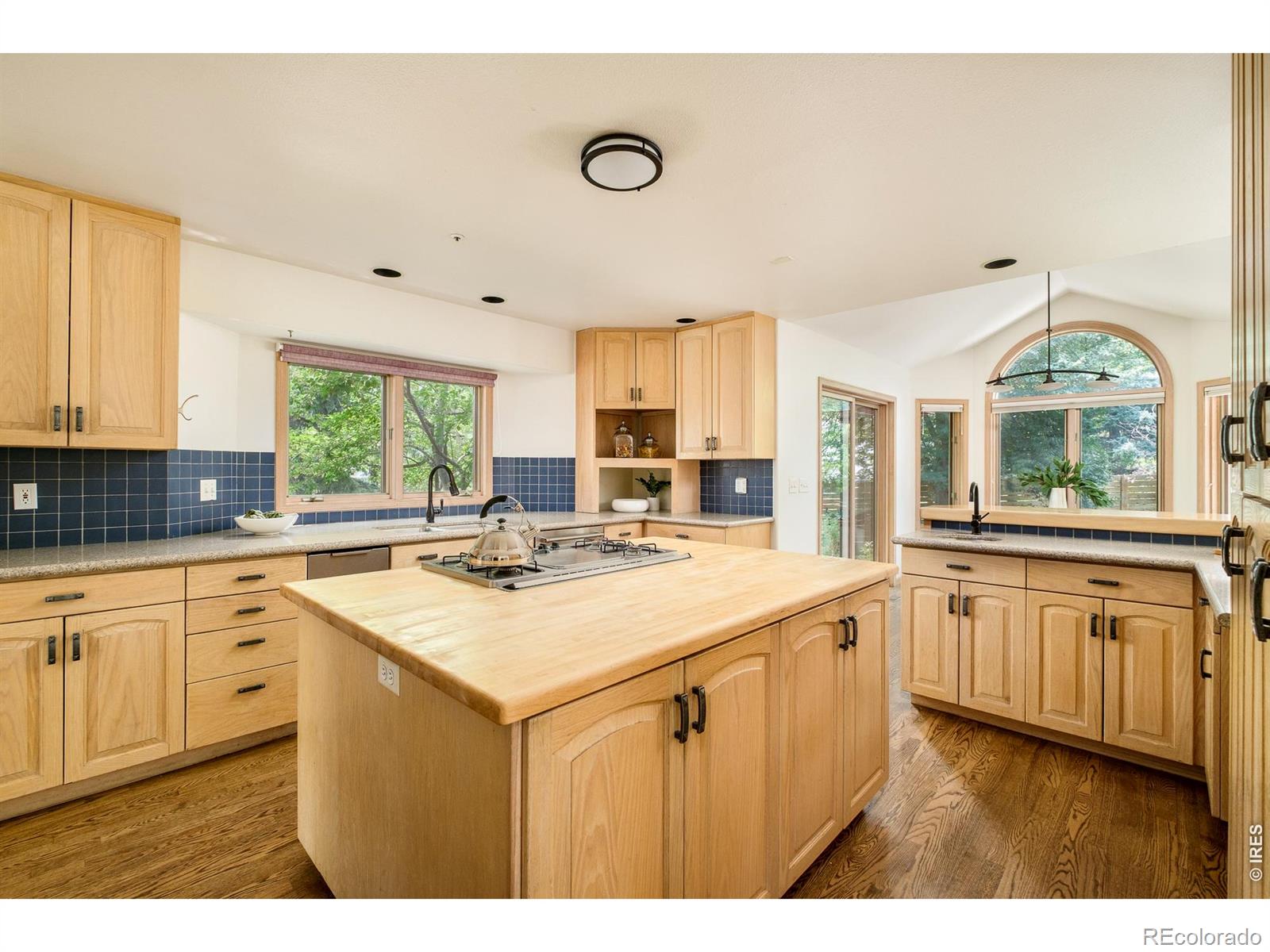 MLS Image #4 for 1127  juniper avenue,boulder, Colorado