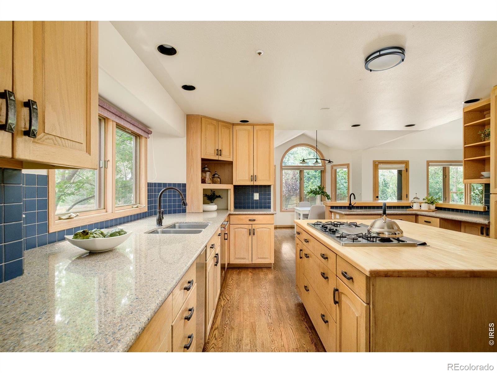 MLS Image #5 for 1127  juniper avenue,boulder, Colorado