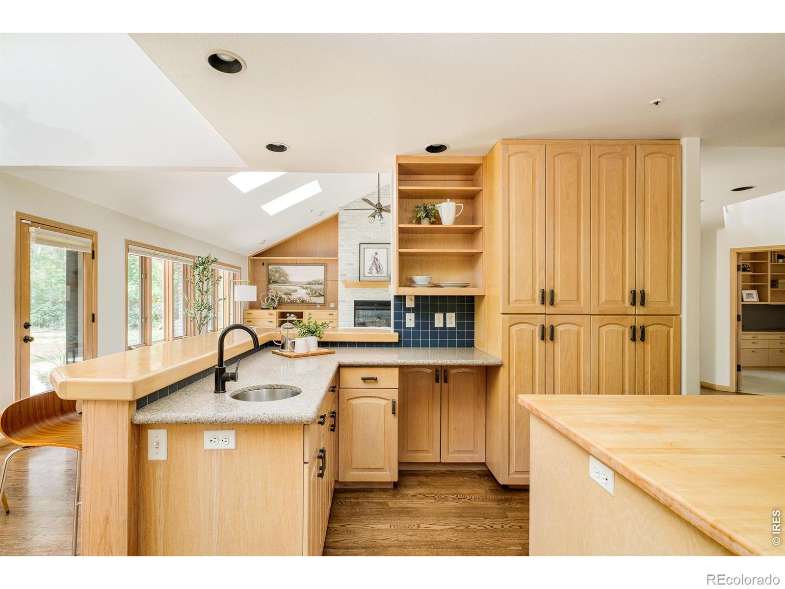 MLS Image #6 for 1127  juniper avenue,boulder, Colorado