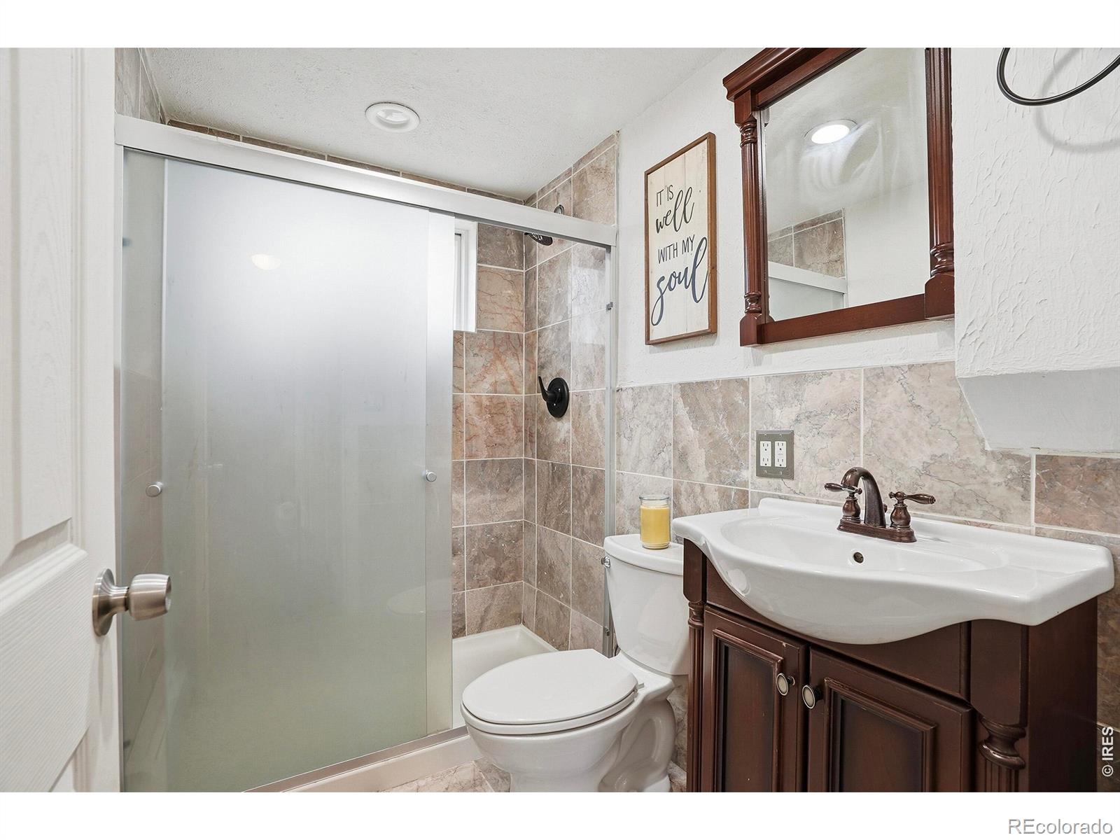 MLS Image #21 for 1654 s perry street,denver, Colorado